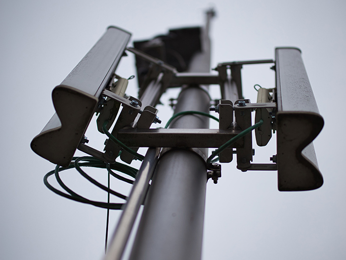Regulatory, Telecom & Media News – Feds will block transfer of Shaw wireless licences to Rogers