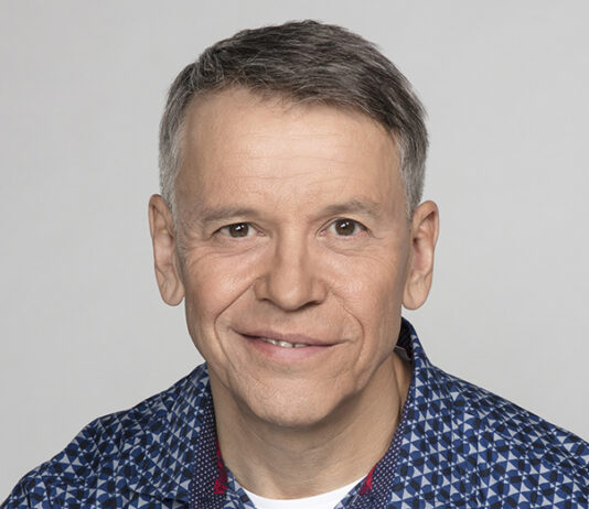 Brent Bambury retiring from CBC after more than four-decade career Brent Bambury